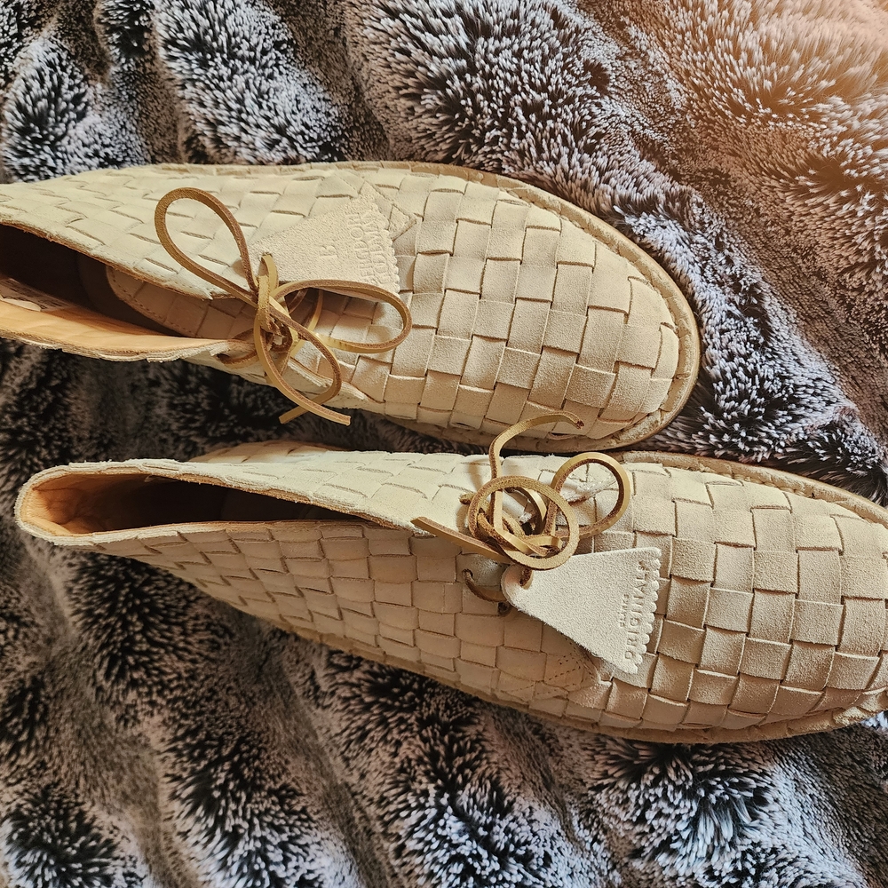 Cream Woven Leather Oxfords with Bow Detail